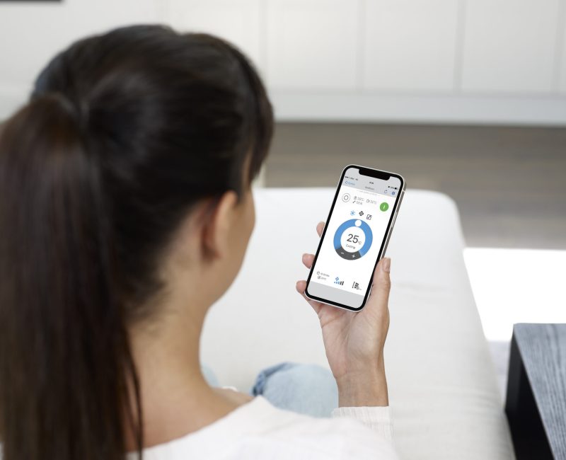 Lady holding Smart Phone (1)